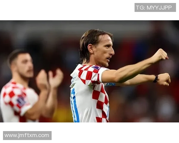 今日焦点战:莫德里奇领衔对决赛场荣耀 谁将掌控中场主导权 今日焦点战:莫德里奇领衔对决赛场荣耀 谁将掌控中场主导权